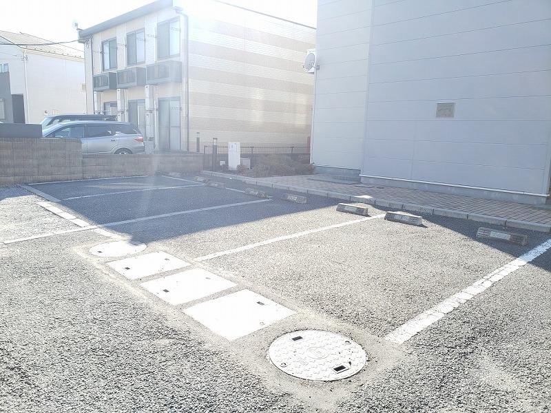 MINE(17371)の外観・駐車場イメージ1枚目