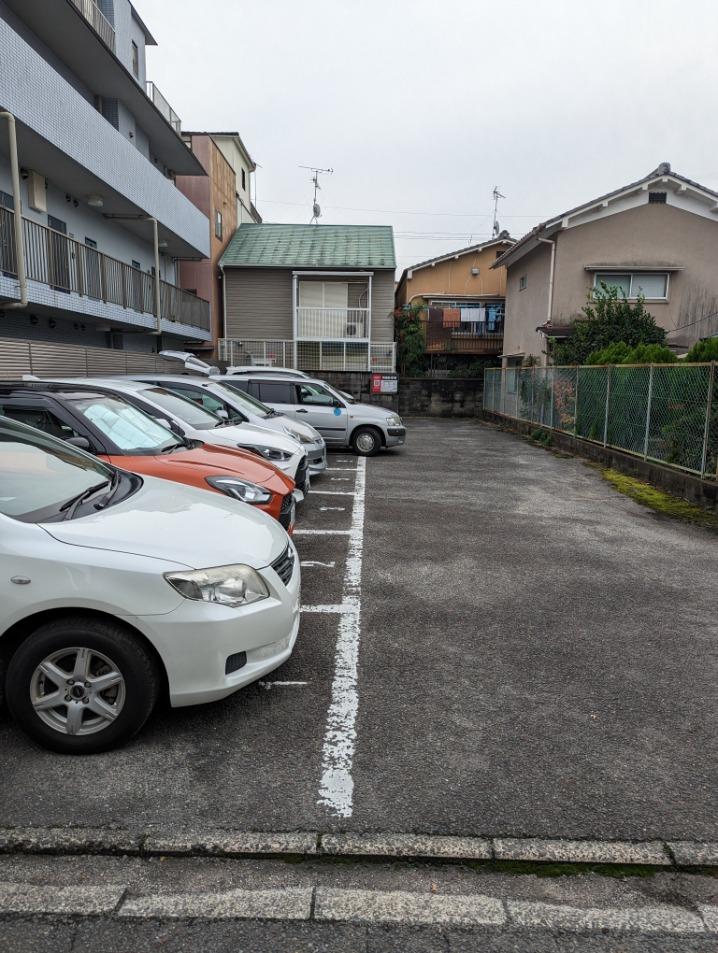 北野西白梅町83ガレージの外観・駐車場イメージ1枚目