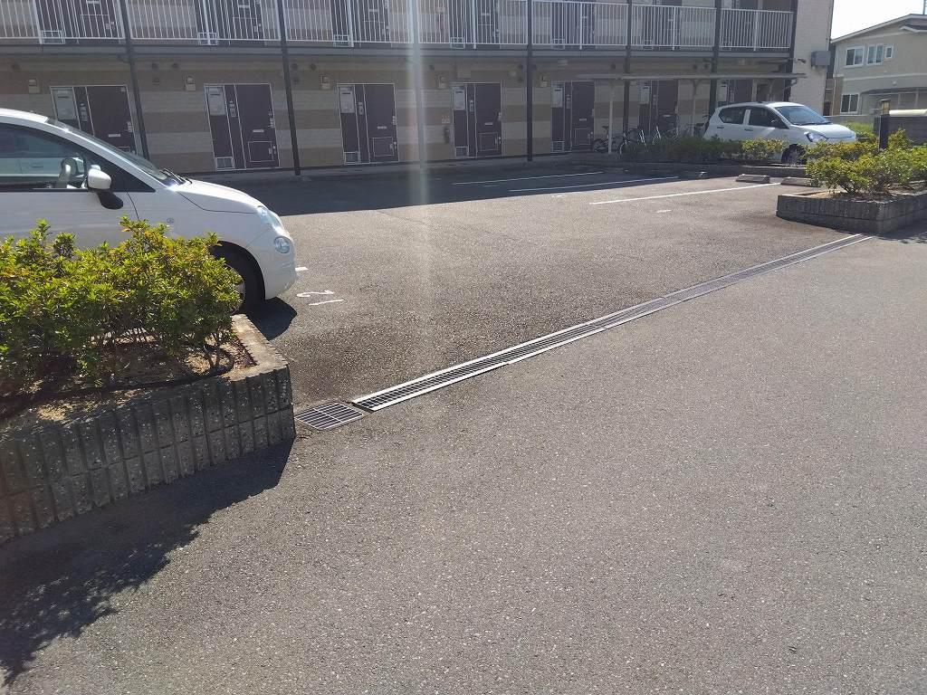 宝殿(30345)の外観・駐車場イメージ2枚目