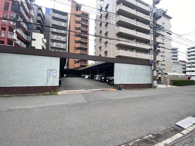 河野ガレージ1の外観・駐車場イメージ1枚目