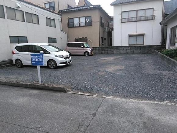 南昭和町ガレージの外観・駐車場イメージ1枚目