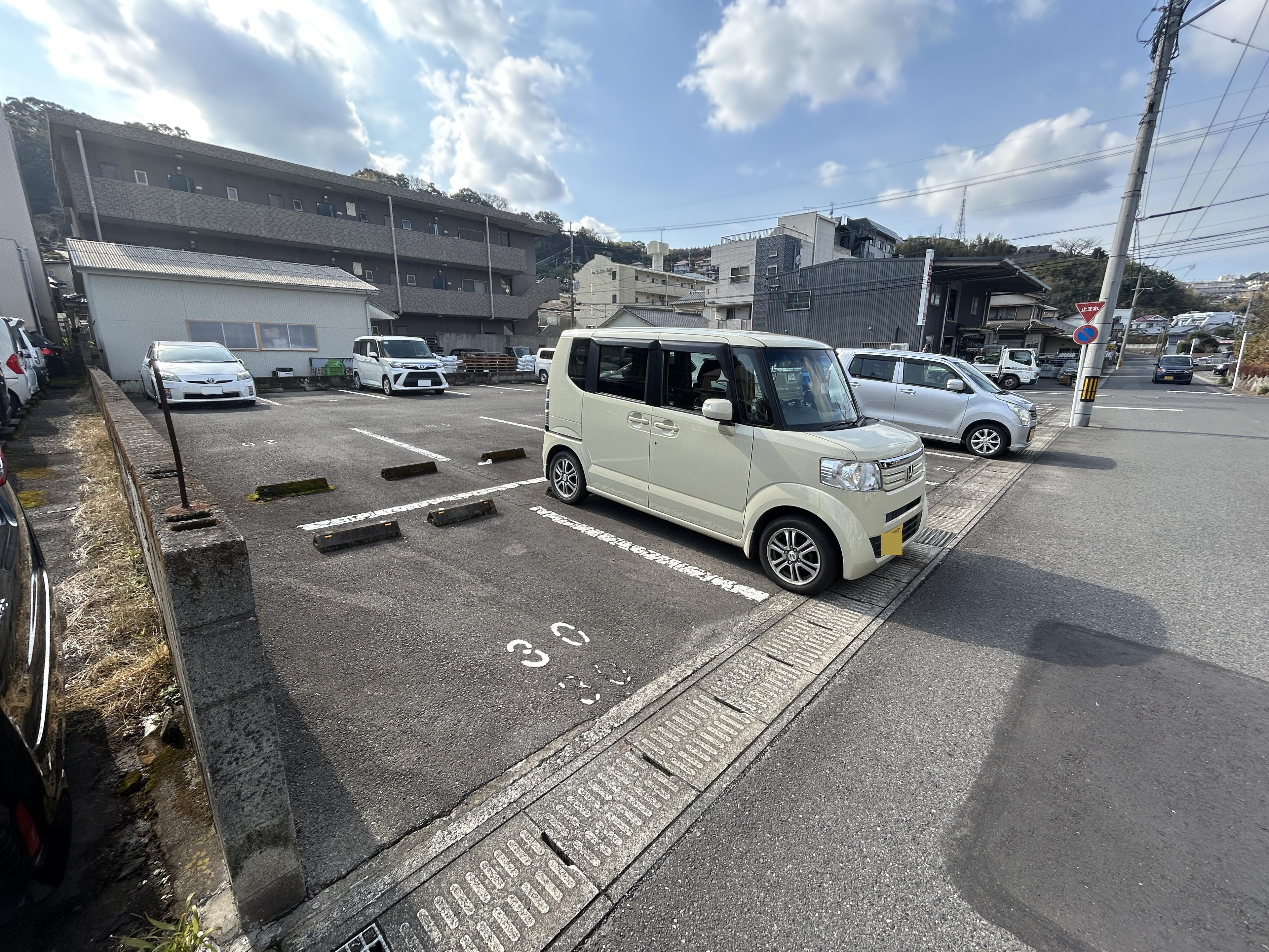 宮脇駐車場(田上2丁目)の外観・駐車場イメージ2枚目