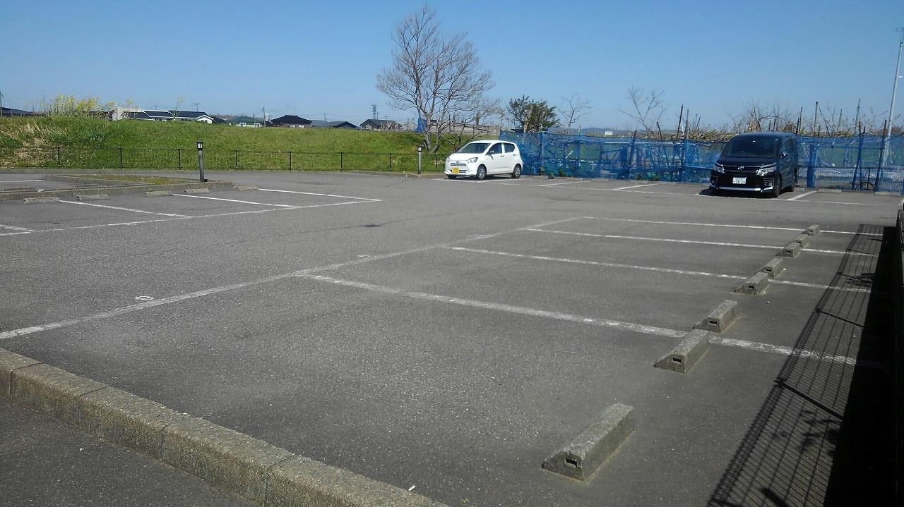 RIVER LOVE(17722)の外観・駐車場イメージ1枚目