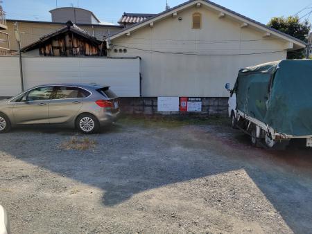 御堂殿町ガレージの外観・駐車場イメージ1枚目