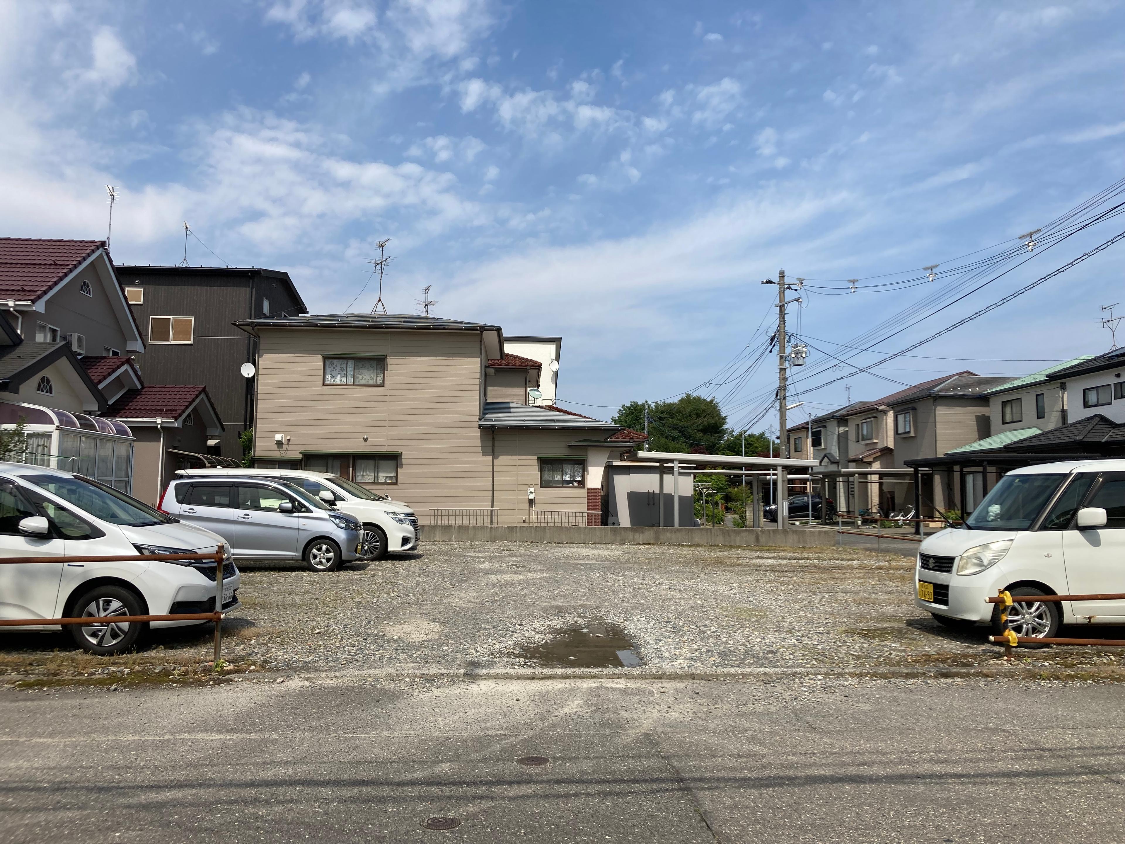 五月町1駐車場の外観・駐車場イメージ2枚目
