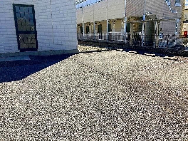 ヴェール(10869)の外観・駐車場イメージ1枚目