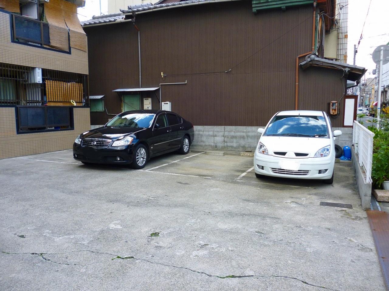 ゴールドマンションIIの外観・駐車場イメージ3枚目