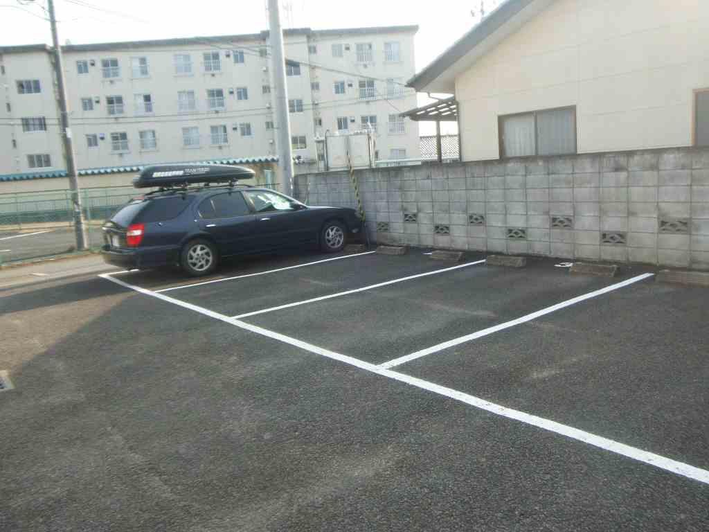 信夫ヶ丘(16155)の外観・駐車場イメージ1枚目