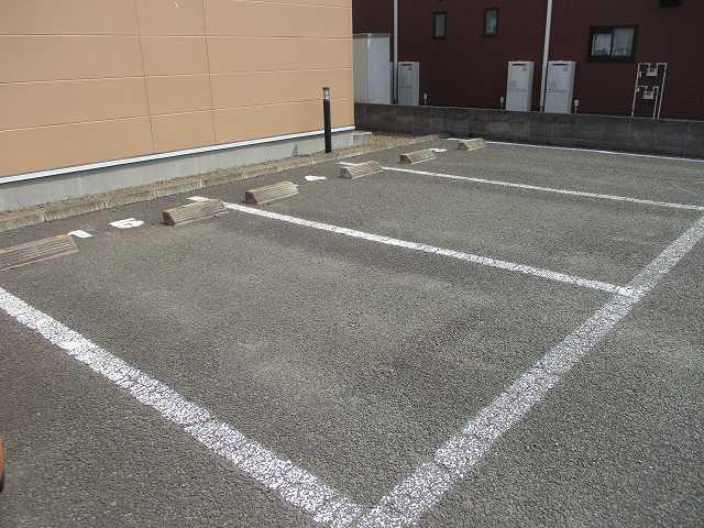 サンハイム岩切Ⅱ(16485)の外観・駐車場イメージ1枚目