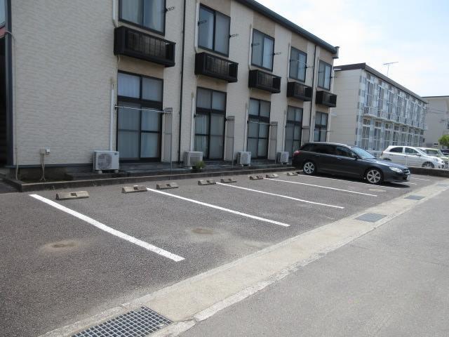 NVⅡ(32732)の外観・駐車場イメージ1枚目