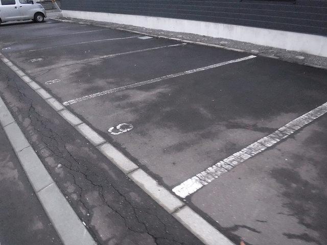 スズラン(22768)の外観・駐車場イメージ1枚目