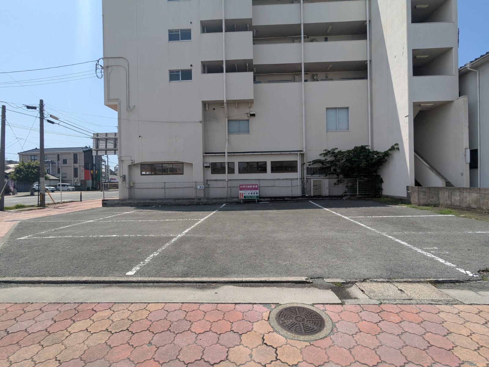 安澤月極駐車場の外観・駐車場イメージ3枚目