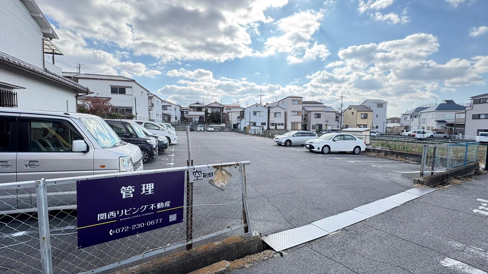 石川駐車場の外観・駐車場イメージ1枚目