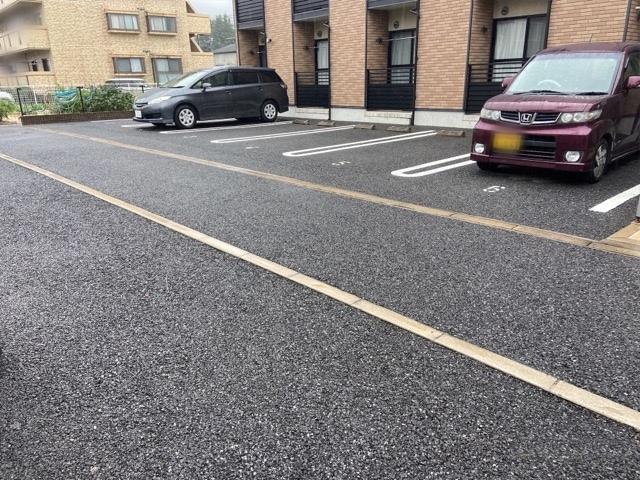 アンソレイユE(53194)の外観・駐車場イメージ1枚目