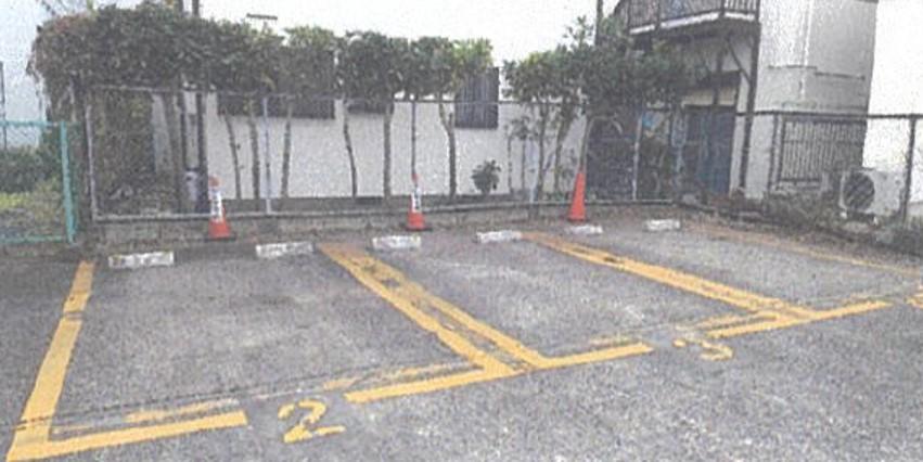 中山駐車場の外観・駐車場イメージ2枚目