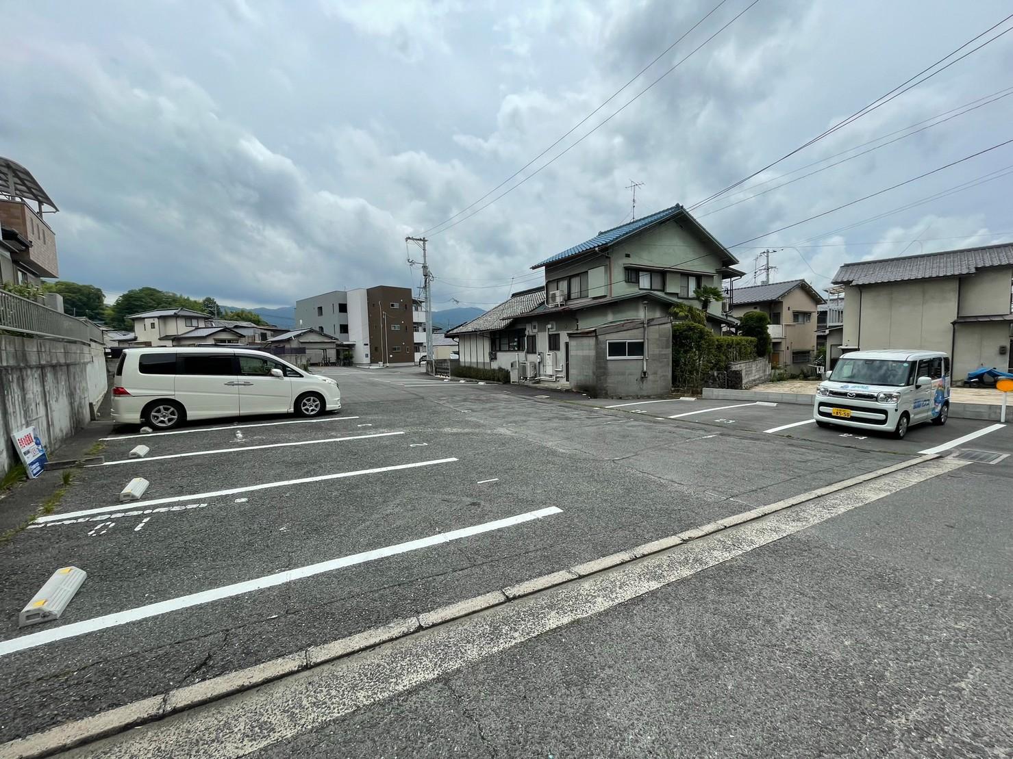 ルーク船越外ガレージ の外観・駐車場イメージ1枚目