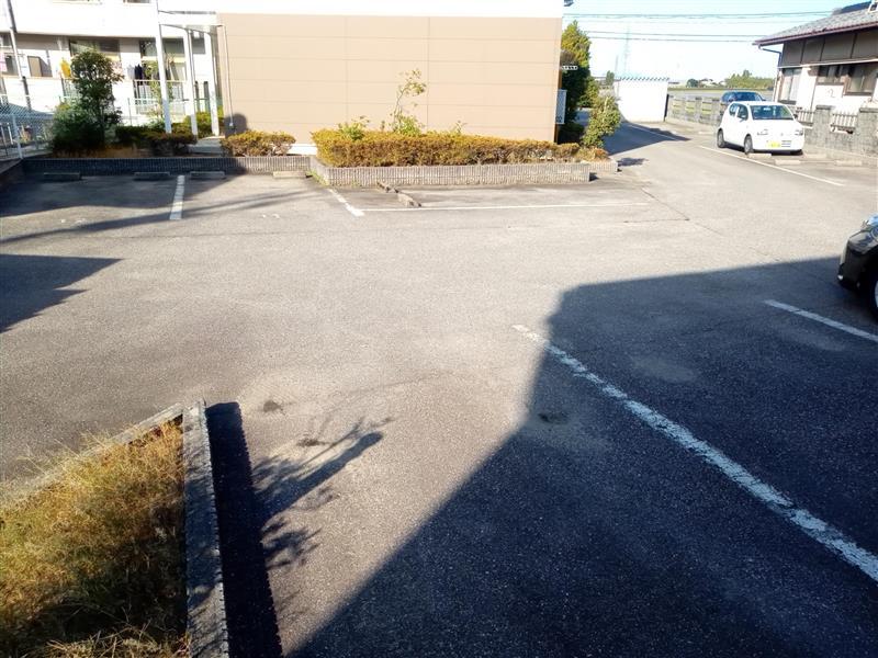イミズ(16590)の外観・駐車場イメージ1枚目