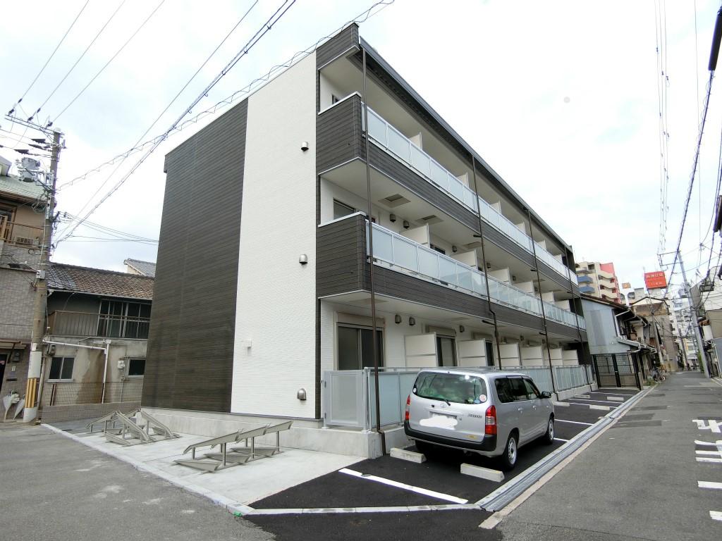 リブリ・シャルマン・パレス・吉野駐車場の外観・駐車場イメージ1枚目