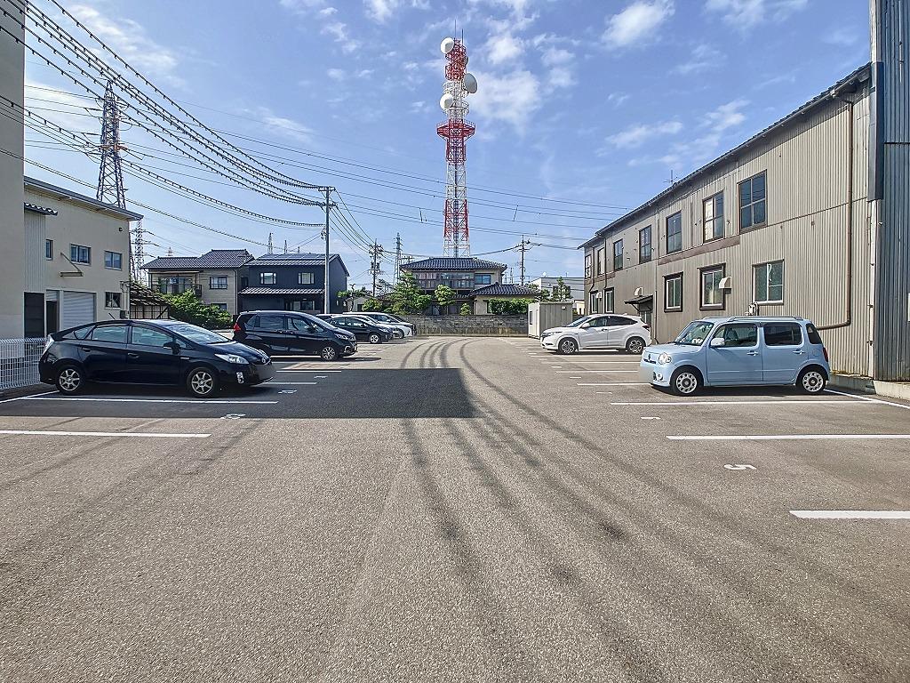 薬師堂町Yパーキングの外観・駐車場イメージ2枚目