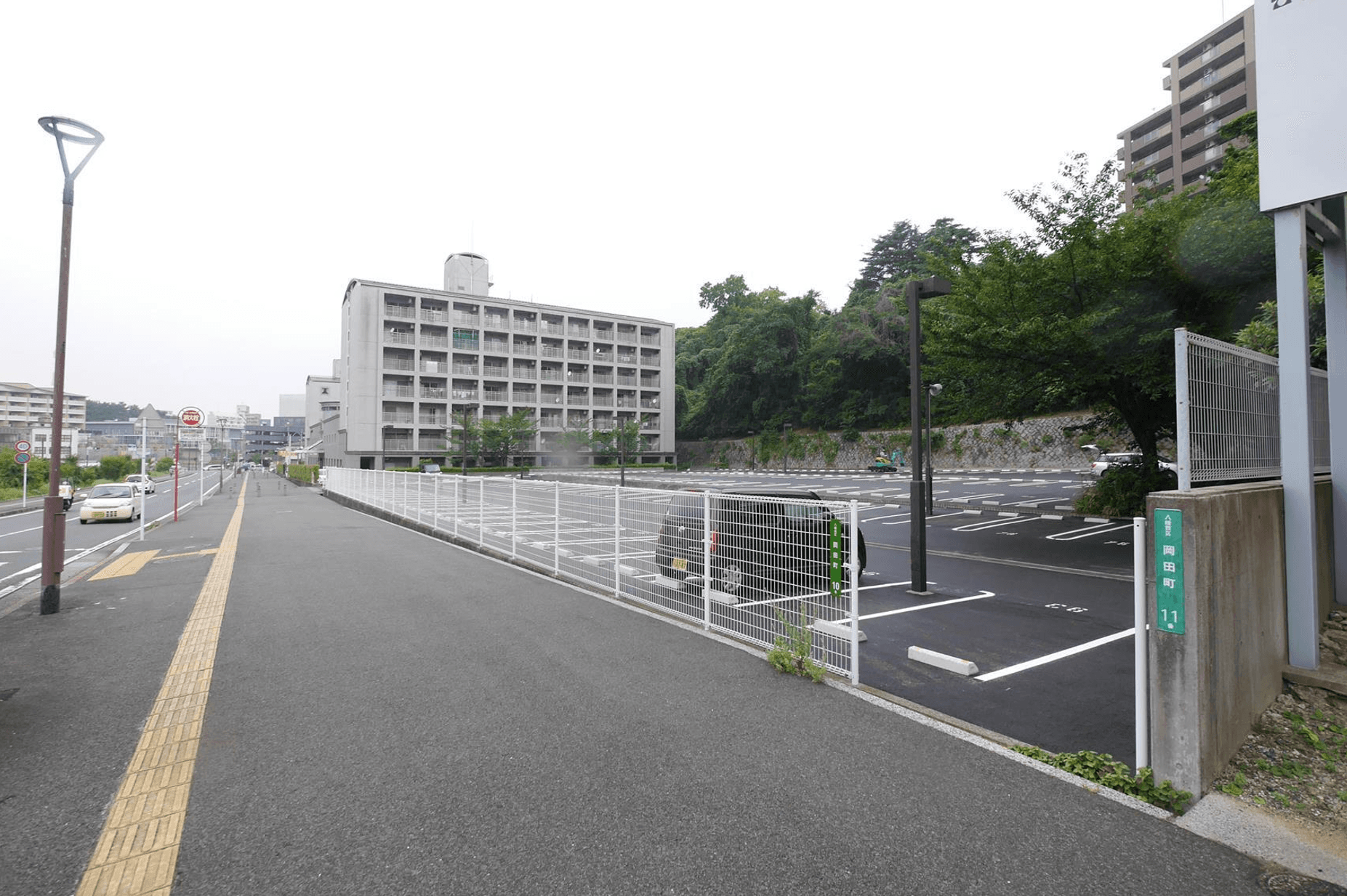 レーヴ・ポルト・パーキングの外観・駐車場イメージ2枚目