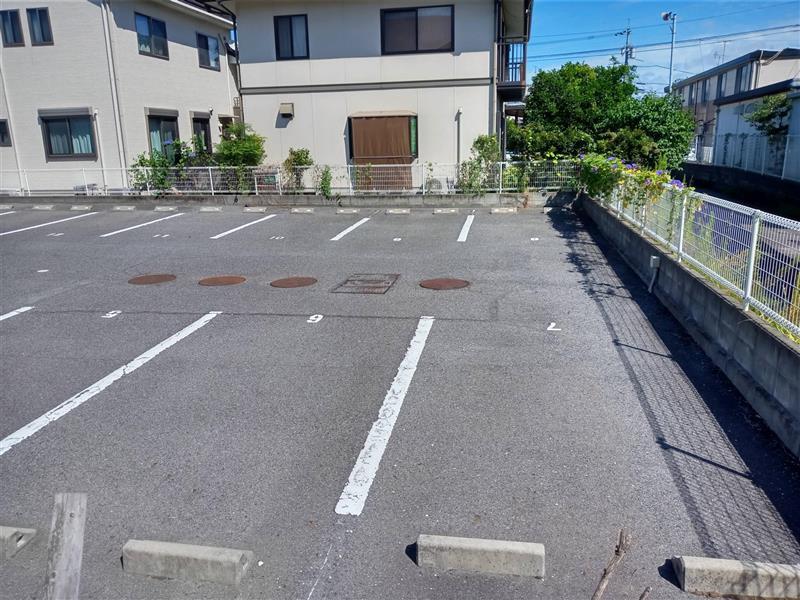 イシハラⅡ(21602)の外観・駐車場イメージ2枚目