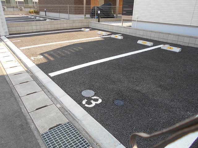 ミランダフェリス(56352)の外観・駐車場イメージ1枚目