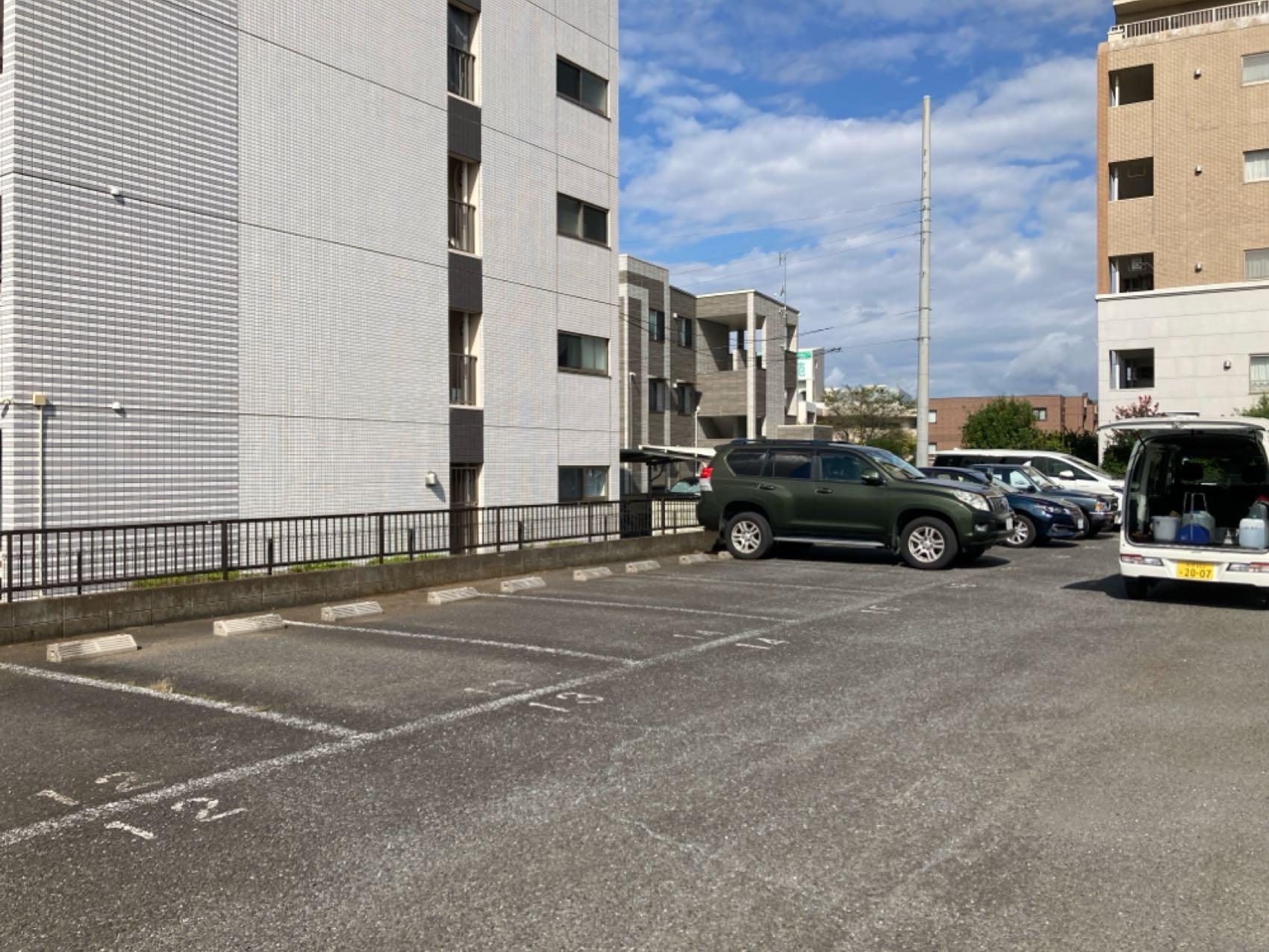 関駐車場の外観・駐車場イメージ1枚目