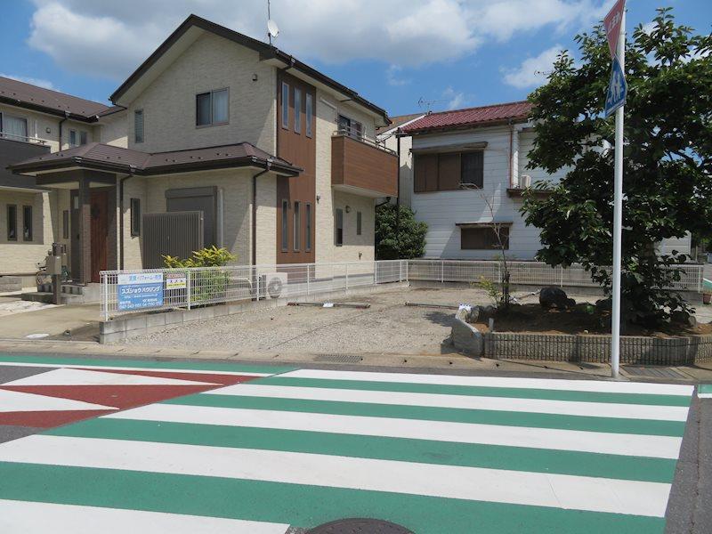 フルール南流山駐車場の外観・駐車場イメージ1枚目