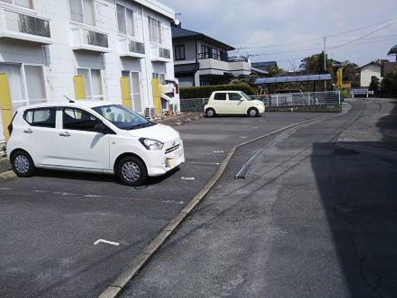 杏(19960)の外観・駐車場イメージ1枚目