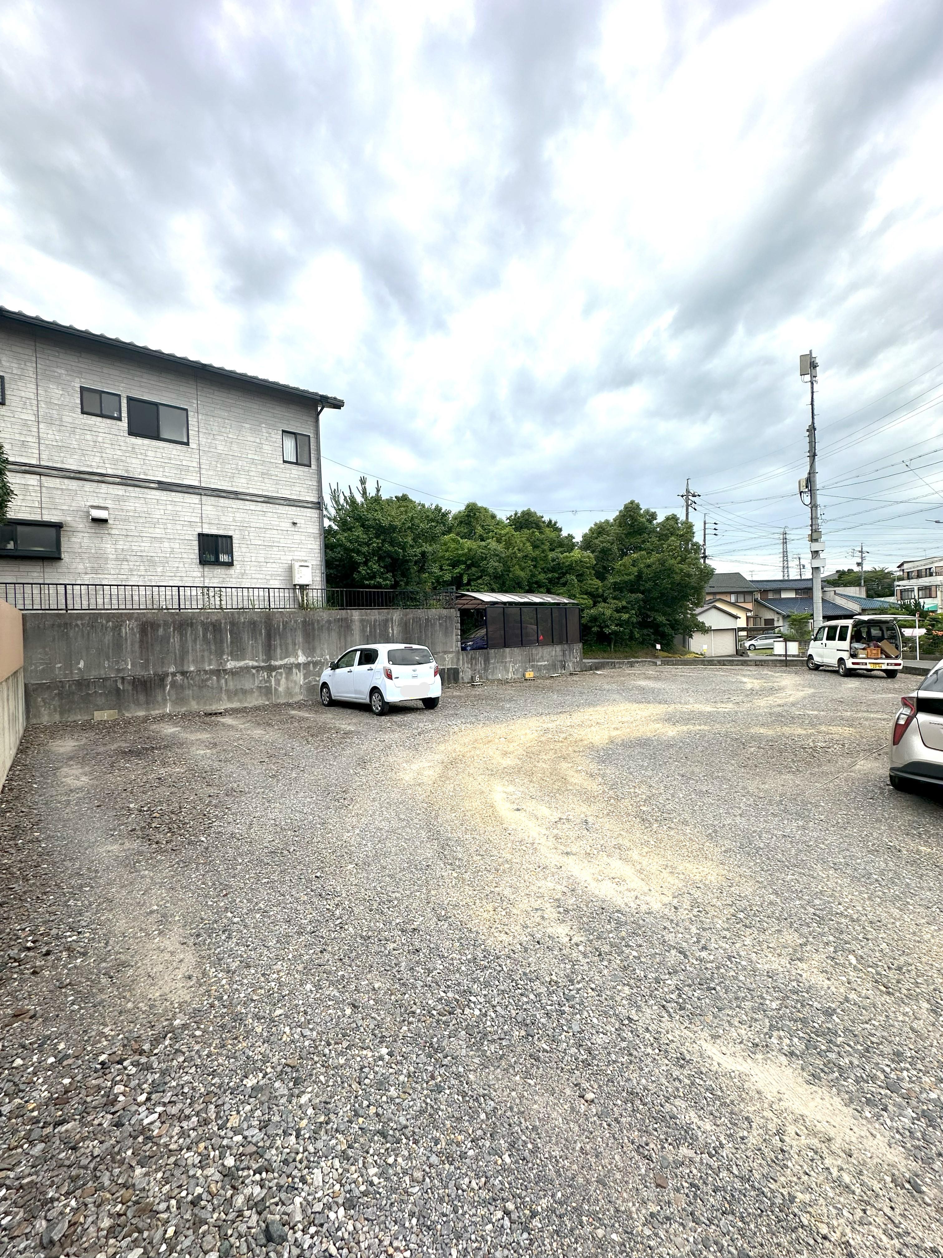 000038の外観・駐車場イメージ3枚目