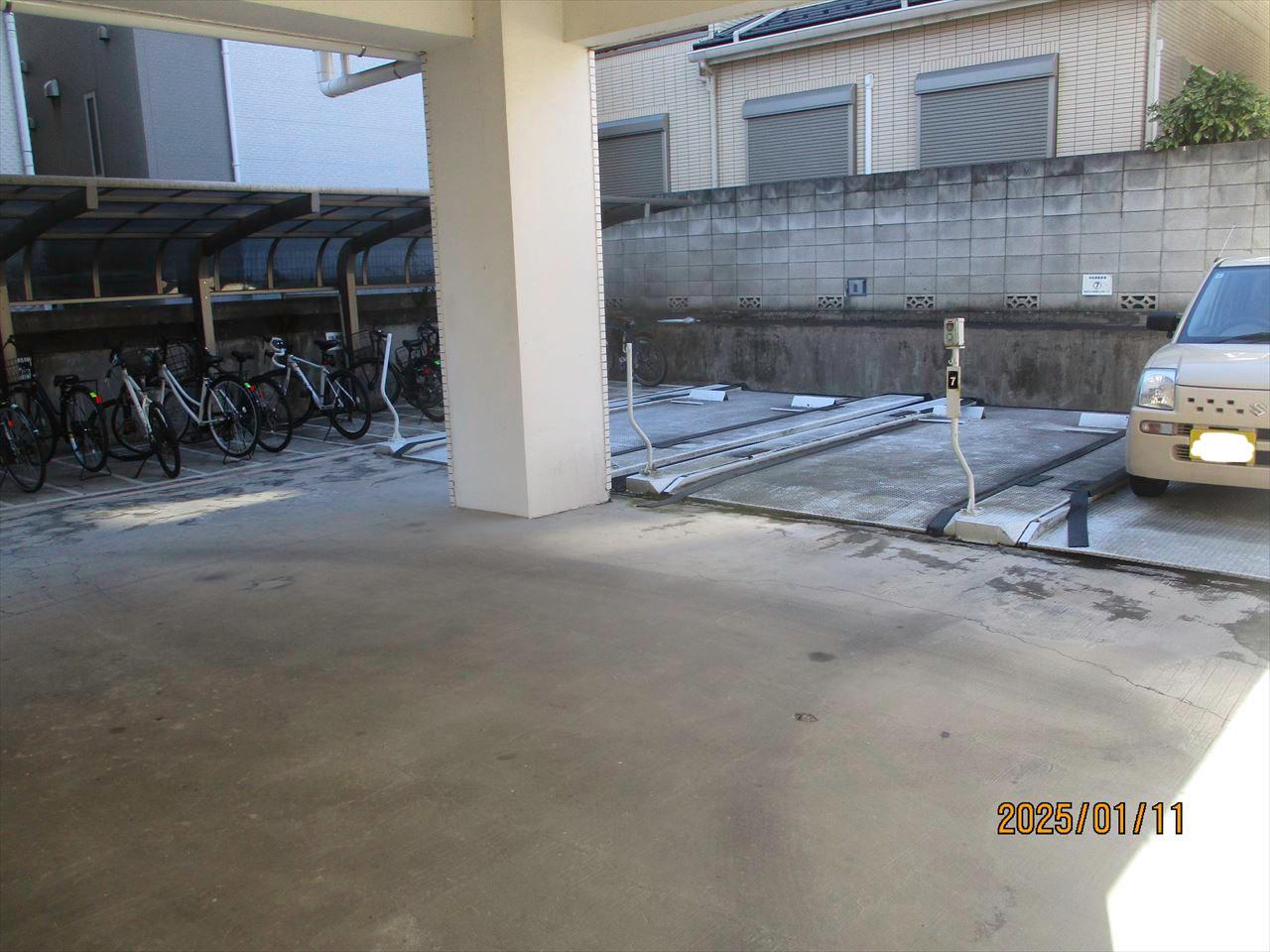 スカイコート八王子第3の外観・駐車場イメージ2枚目