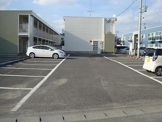 平窪Ⅱ(21835)の外観・駐車場イメージ1枚目