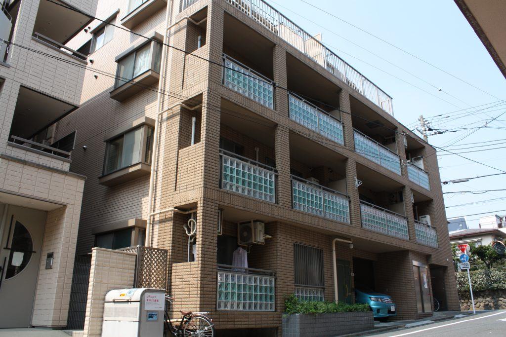 ゼクスビューネ中野本町の外観・駐車場イメージ2枚目