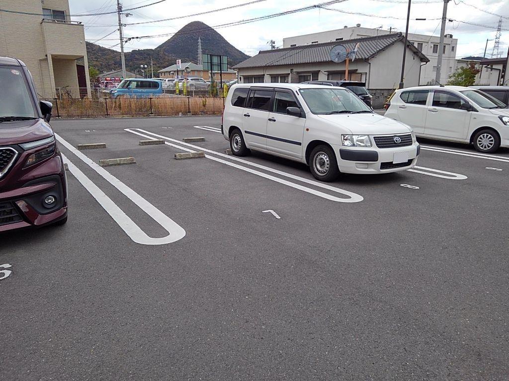 クレール国分寺(54620)の外観・駐車場イメージ2枚目