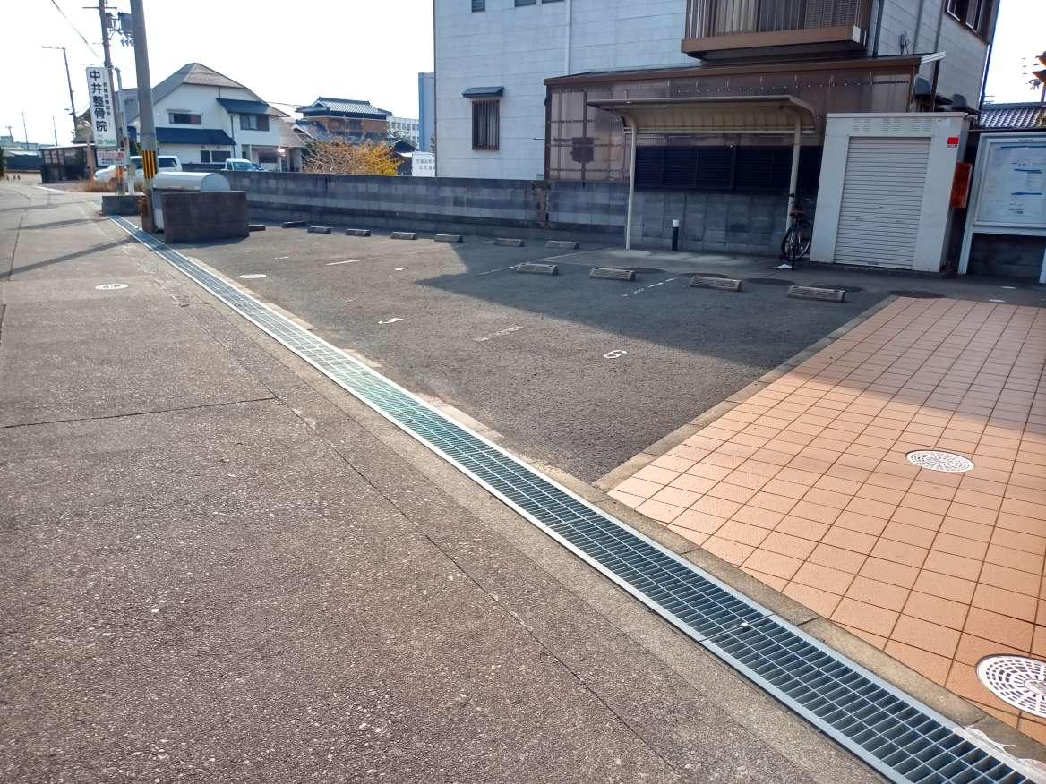 メゾネット島(31362)の外観・駐車場イメージ1枚目