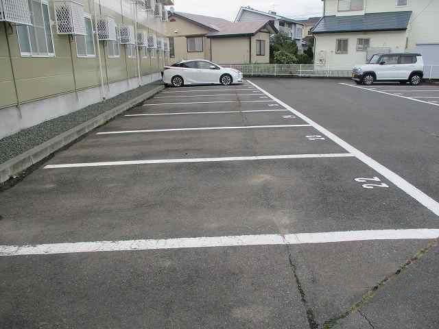 サニーコートB(22830)の外観・駐車場イメージ1枚目