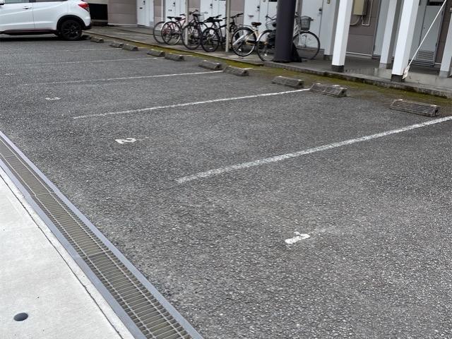 サニーハイツ(15684)の外観・駐車場イメージ1枚目