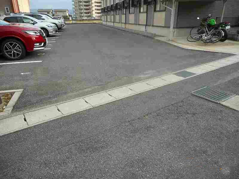 ARAWAI(30166)の外観・駐車場イメージ1枚目