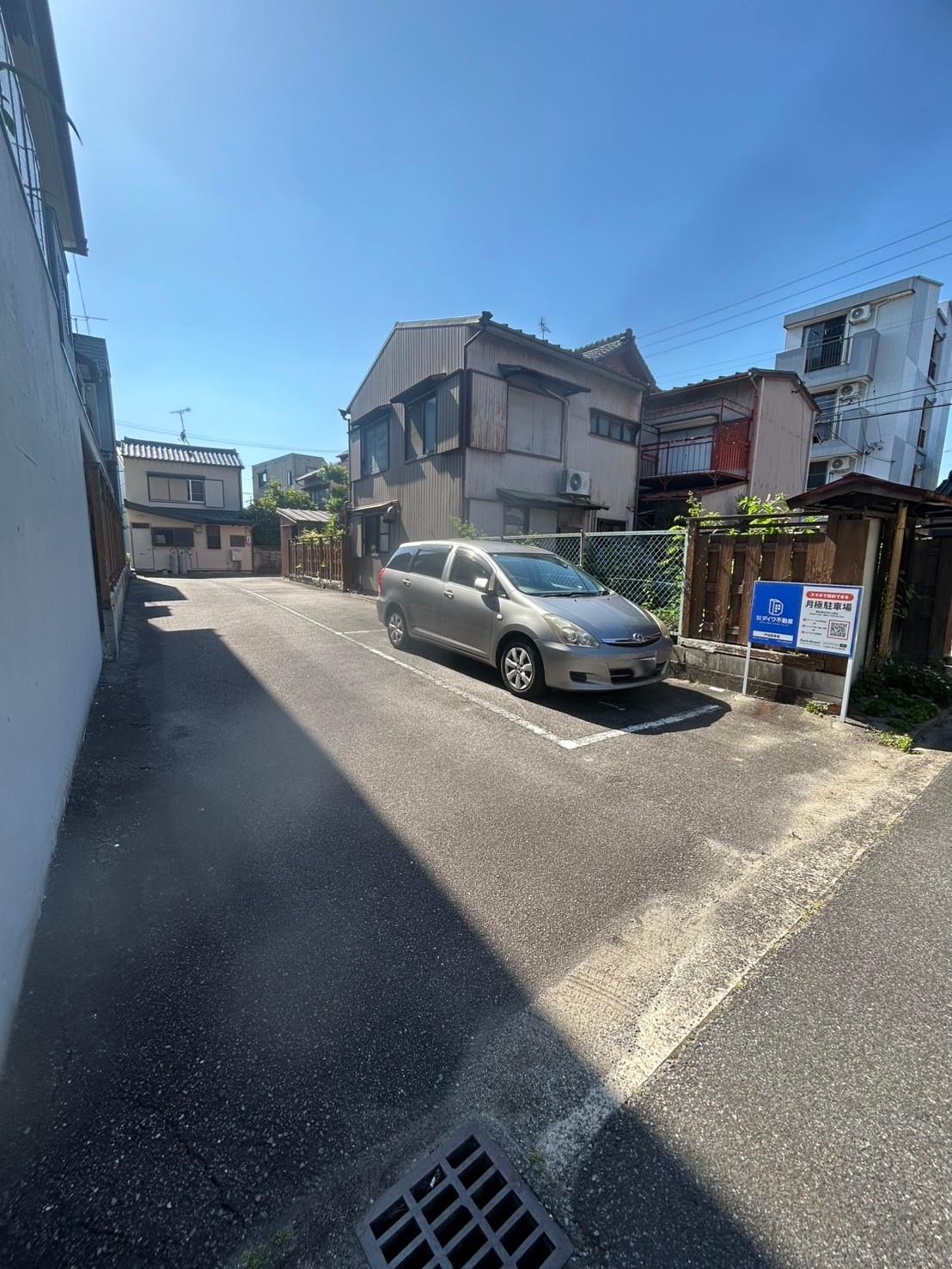 板屋駐車場の外観・駐車場イメージ1枚目