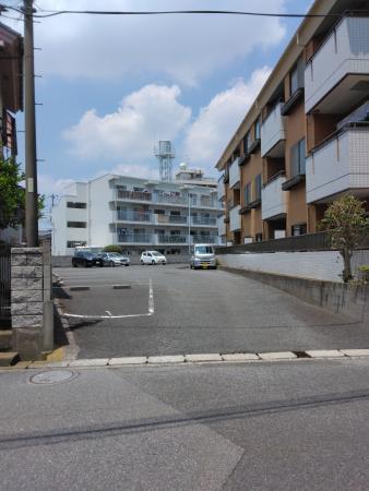 及川第1駐車場の外観・駐車場イメージ3枚目