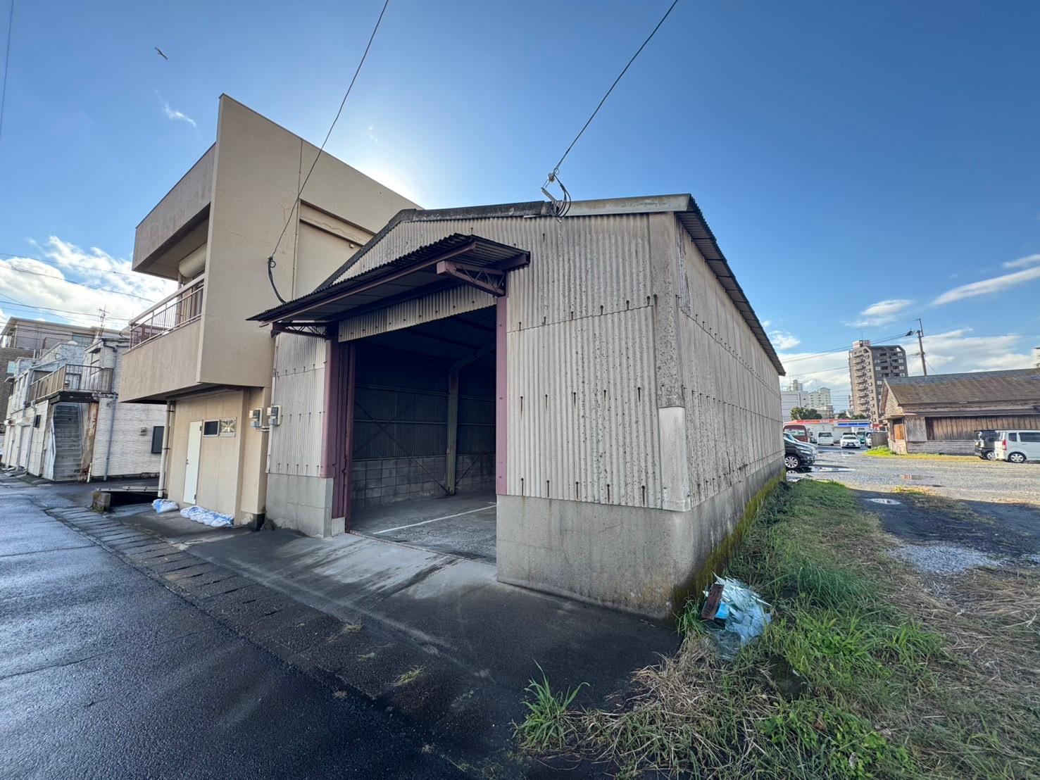 第4城南町月極駐車場の外観・駐車場イメージ2枚目