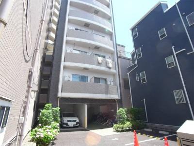 リブリ・First駐車場の外観・駐車場イメージ1枚目