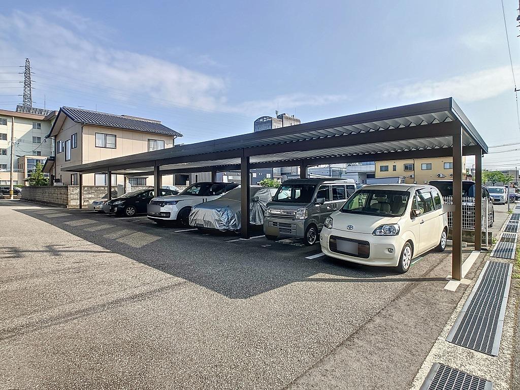 ROZA 月極駐車場の外観・駐車場イメージ3枚目