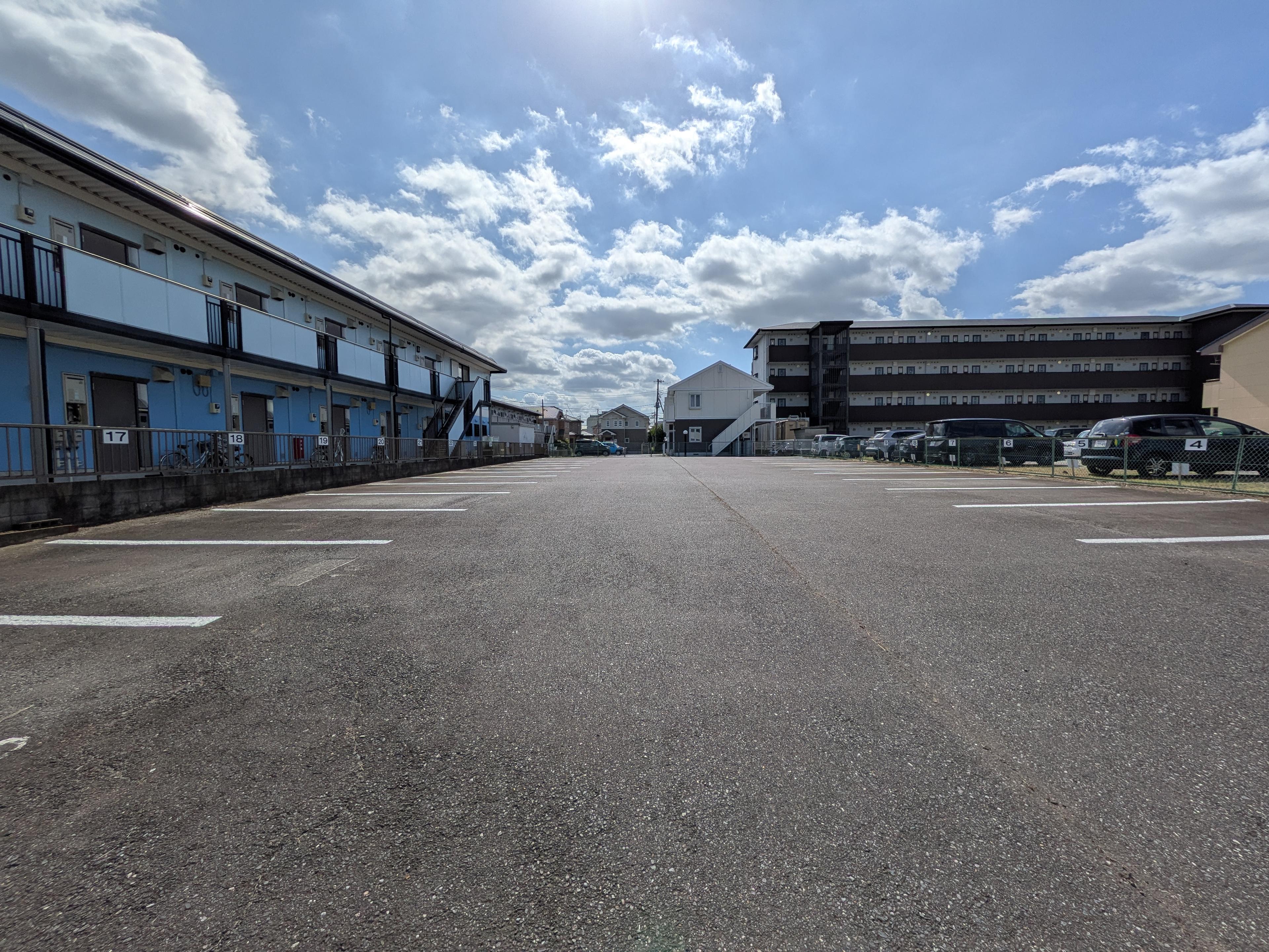 天久保甘利駐車場の外観・駐車場イメージ2枚目