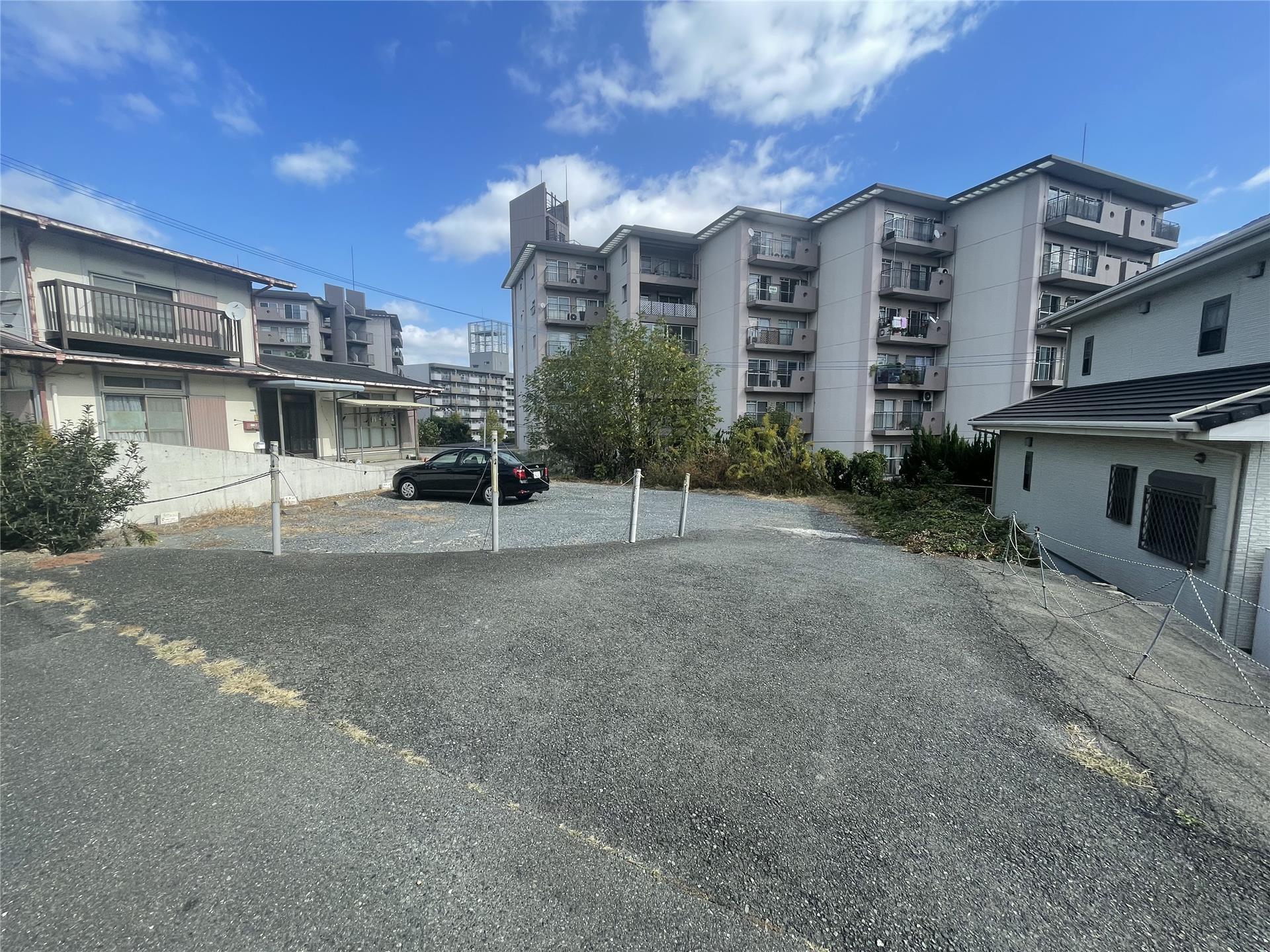 紅梅河原駐車場の外観・駐車場イメージ1枚目