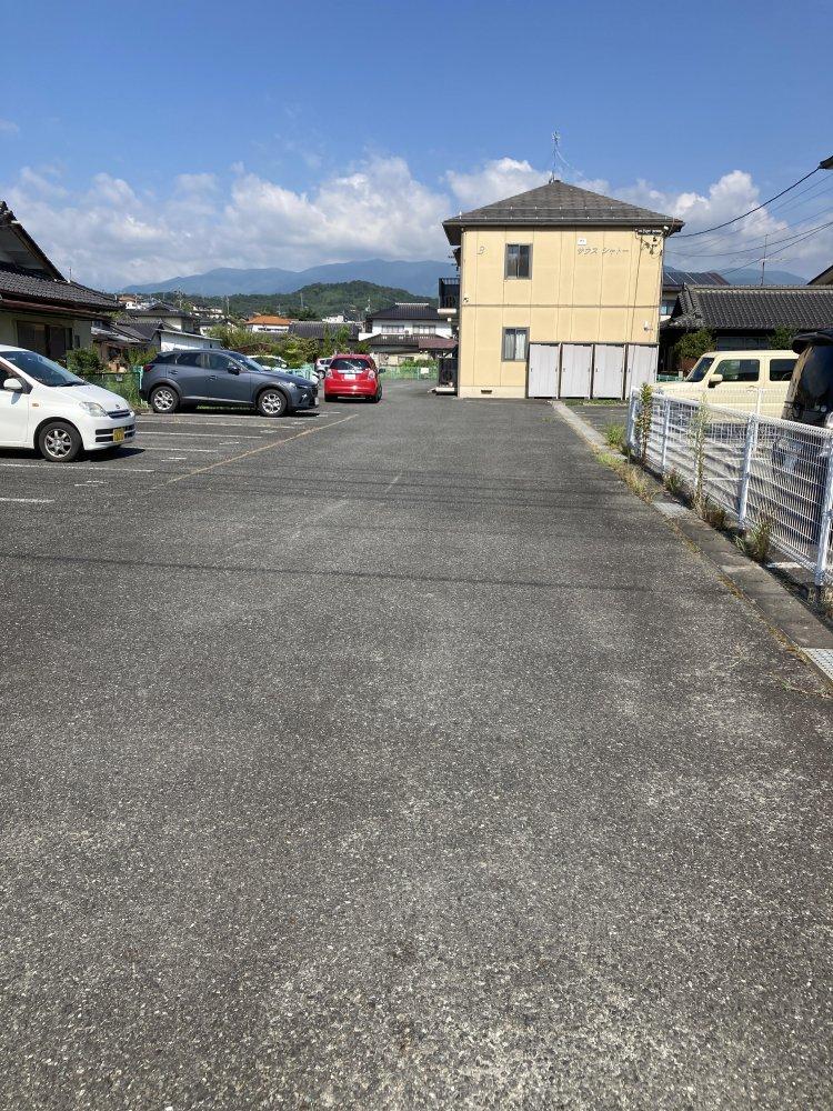 南城陸月極駐車場の外観・駐車場イメージ1枚目