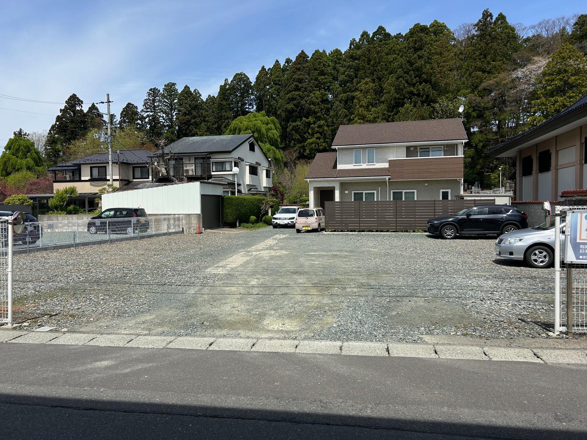 愛宕町パークKの外観・駐車場イメージ1枚目