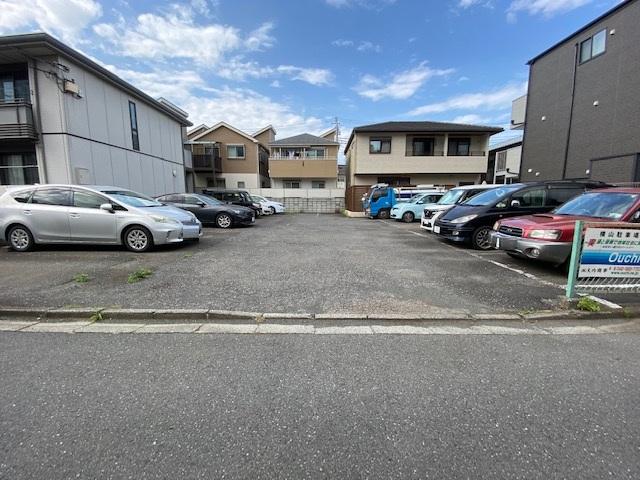 横山駐車場の外観・駐車場イメージ1枚目