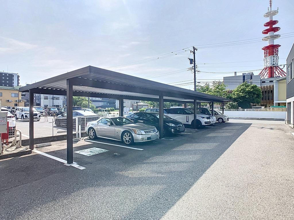 ROZA 月極駐車場の外観・駐車場イメージ2枚目