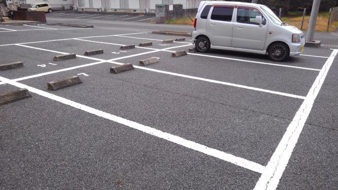 ブラン(26192)の外観・駐車場イメージ1枚目